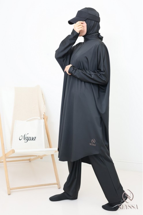 Schwarzer Badeburkini mit integrierter Kapuze, lockerer Schnitt