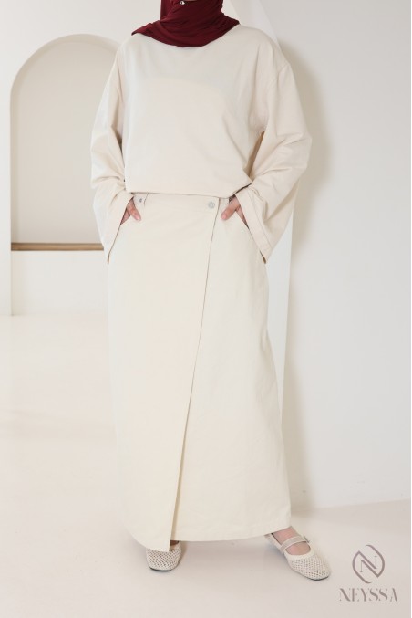 Long cream skirt without slits for trendy hijabi women