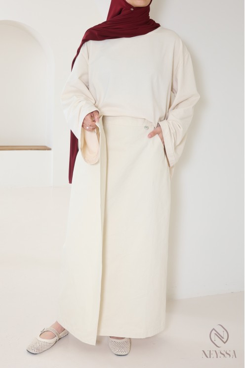 Long cream skirt without slits for trendy hijabi women