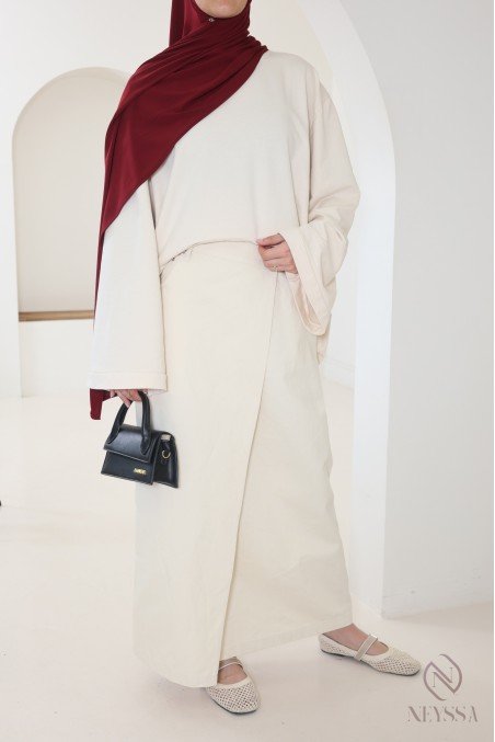 Long cream skirt without slits for trendy hijabi women