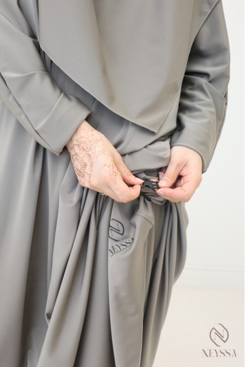 Bademantel-Jilbeb verschleierte Damen, lange Tunika und Bade-Khimar