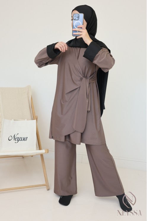 Burkini long taupe avec tunique à nouer pour femme hijabi moderne