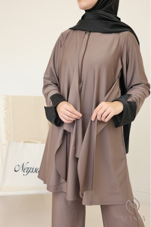 Langer taupefarbener Burkini mit bindbarer Tunika für moderne Hijabi