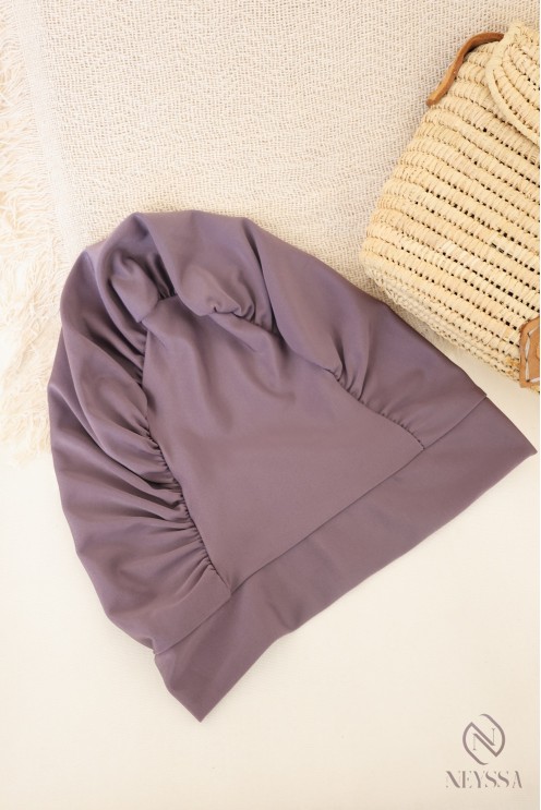 Perfekter islamischer Badehidschab/Badekappe für verschleierte muslimische Frauen.