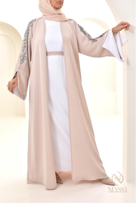 Abaya beige perles cousues à la main, confection artisanale, made in E.A.U