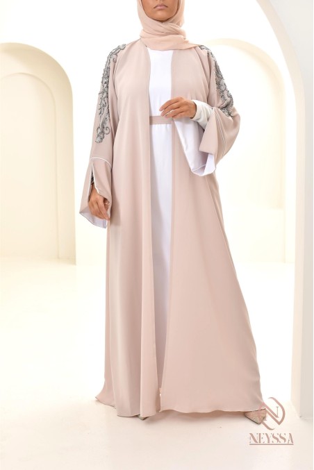 Abaya beige perles cousues à la main, confection artisanale, made in E.A.U