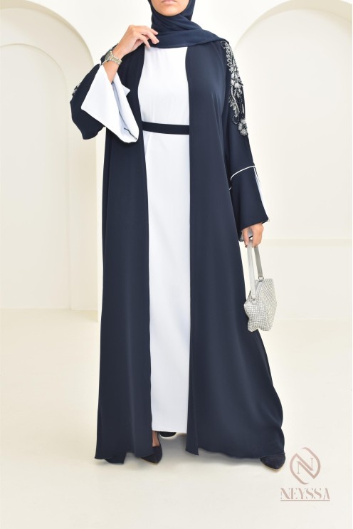 Abaya noire perlée, confection artisanale, fabriquée aux E.A.U