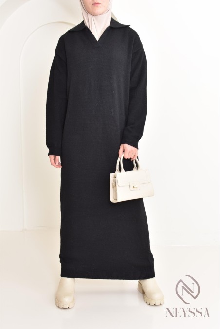 Robe longue femme pour l'hiver en maille, col façon polo, ootd hijabi