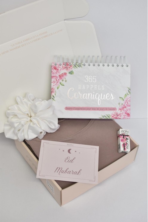 Geschenkbox für Frauen: Gebetskleidung und Erinnerungskalender