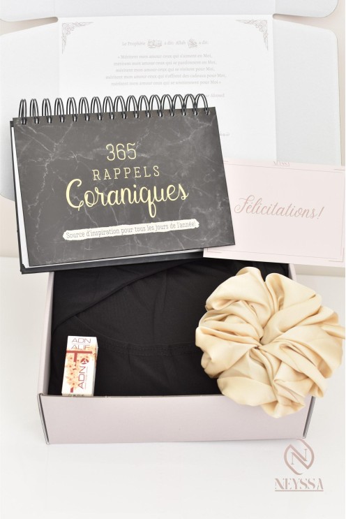 Prayer outfit gift set for Muslim women