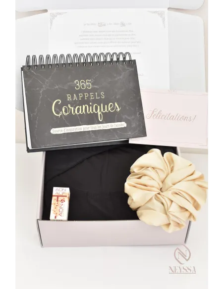 Geschenkbox mit Gebetskleidung für muslimische Frauen