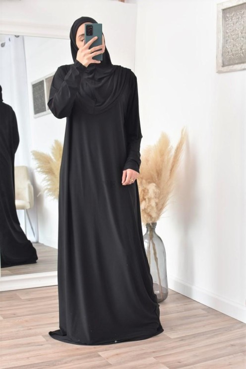 Geschenkbox mit Gebetskleidung für muslimische Frauen