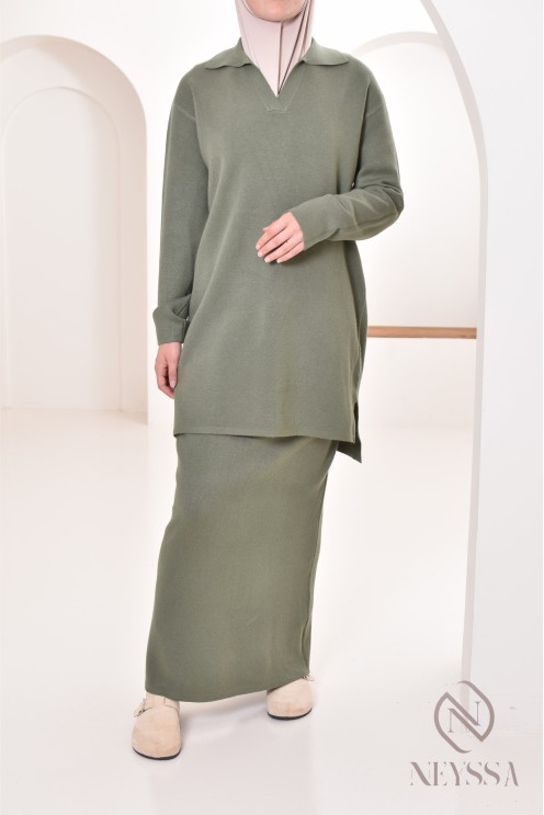 Women's 2-piece skirt and long polo-style top set, winter outfit 