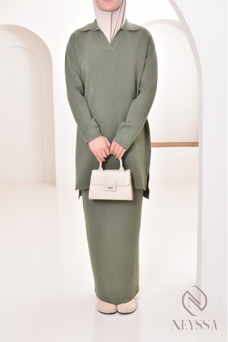 Women's 2-piece skirt and long polo-style top set, winter outfit 