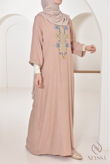 Gandoura longue d’intérieur au style traditionnel marocain