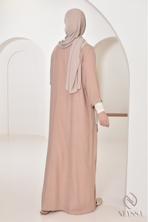 Gandoura longue d’intérieur au style traditionnel marocain