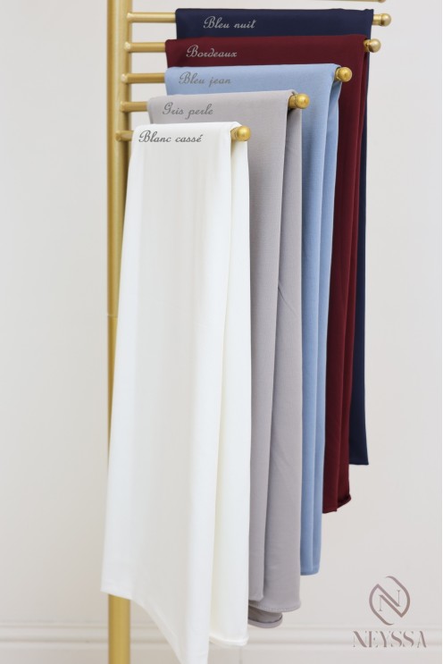 Long liquid jersey hijab for veiled women, breathable fabric