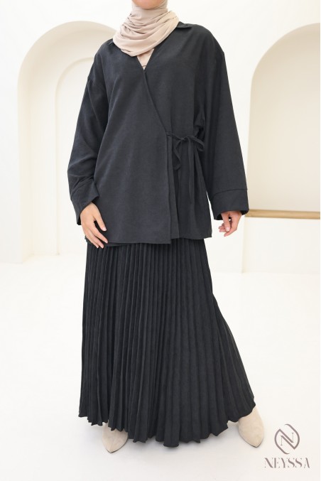 2-piece suede-effect set with long skirt and hijabi wrap blouse