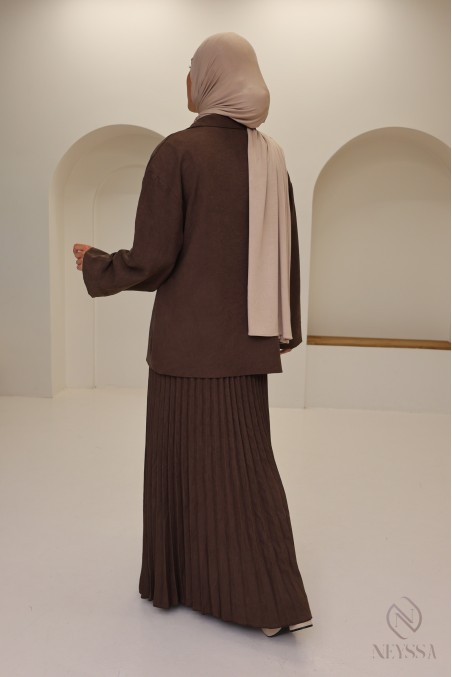 Brown 2-piece suede-effect set for trendy veiled women