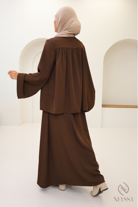 Women's trendy long skirt set in lightweight satin fabric