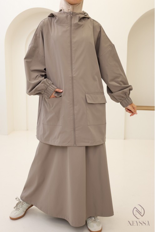 Set für Damen in Taupe aus wasserabweisendem Stoff, Jacke + Rock