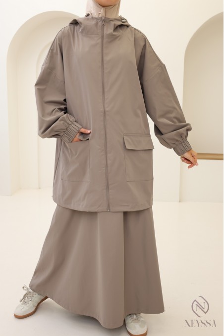 Set für Damen in Taupe aus wasserabweisendem Stoff, Jacke + Rock
