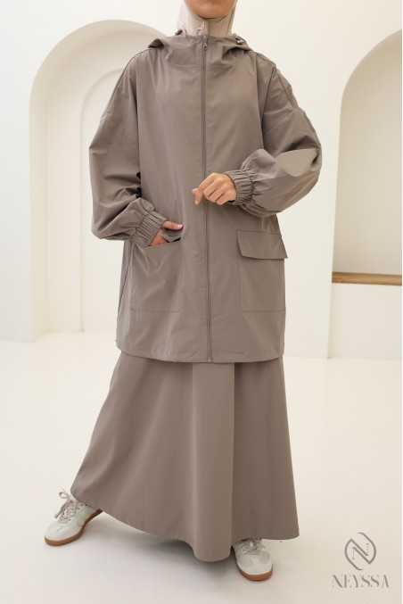 Set für Damen in Taupe aus wasserabweisendem Stoff, Jacke + Rock
