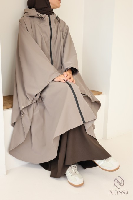 Large water-repellent taupe poncho with hood and zip fastening
