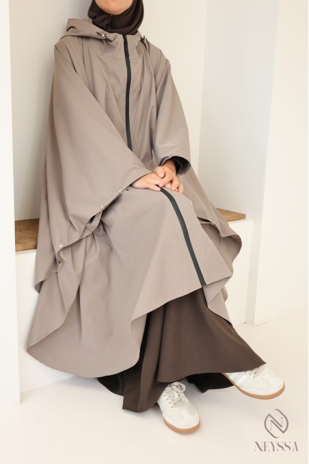 Large water-repellent taupe poncho with hood and zip fastening