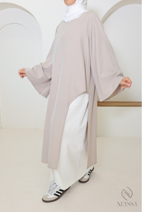 Mastoura tunic for Muslim women, perfect for everyday wear.