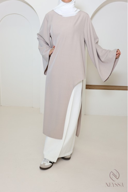 Tunique mastoura pour femme musulmane, parfaite pour tous les jours.