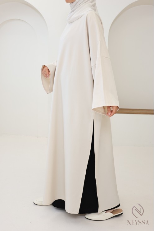 Tunique mastoura pour femme musulmane, parfaite pour tous les jours.