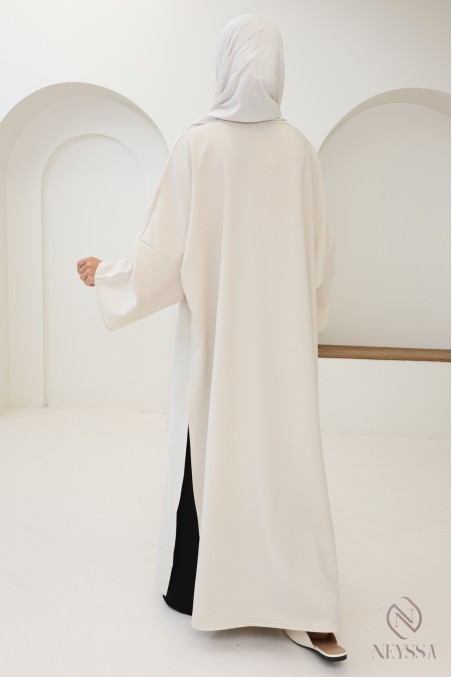 Tunique mastoura pour femme musulmane, parfaite pour tous les jours.