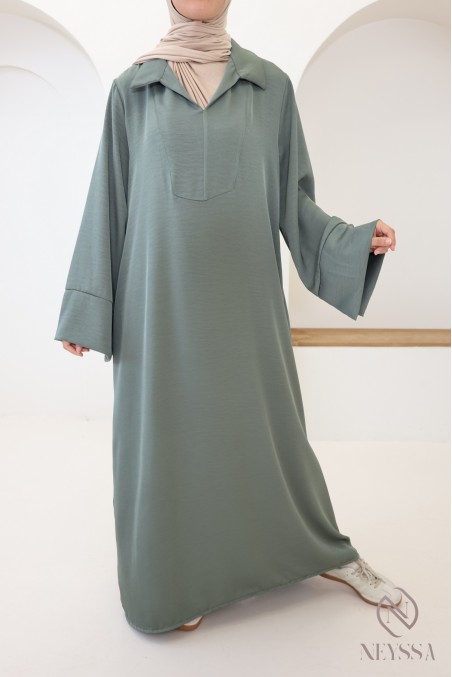 Long abaya for hijabi women, flowing fabric, shirt collar with pockets