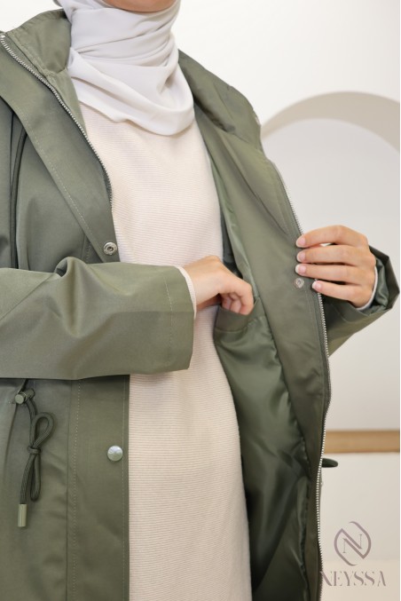 Langer Parka in Khaki für Damen, regenabweisender Stoff