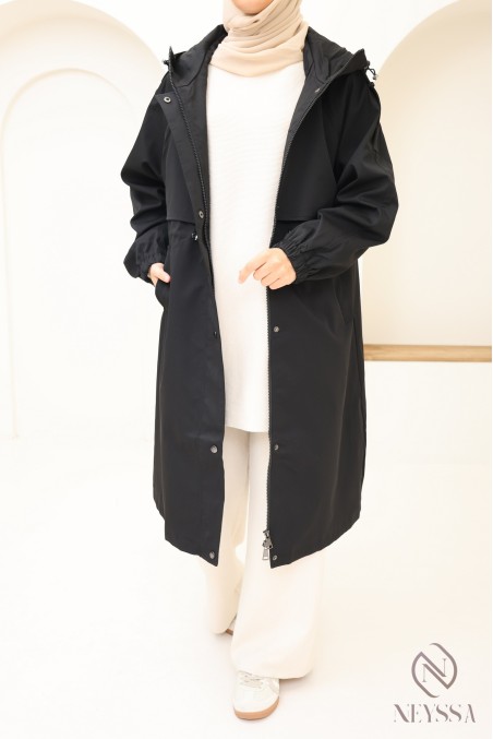 Long parka-style jacket, modern chic cut for hijabi women