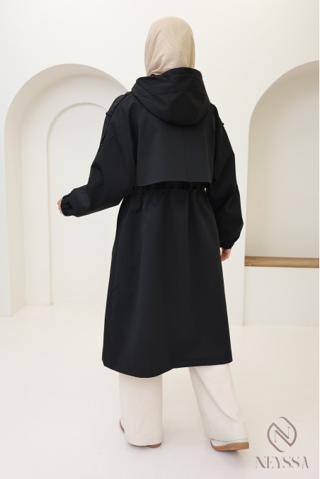 Long parka-style jacket, modern chic cut for hijabi women