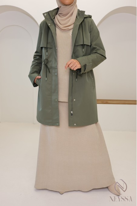 Mid-length khaki parka jacket with a straight cut, ideal for fall