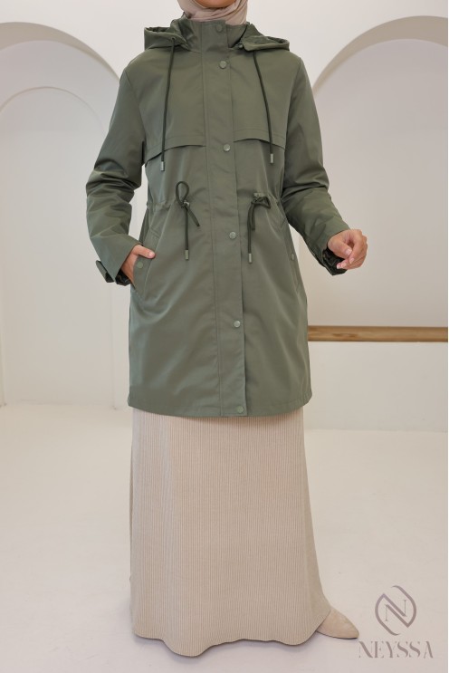 Mid-length khaki parka jacket with a straight cut, ideal for fall