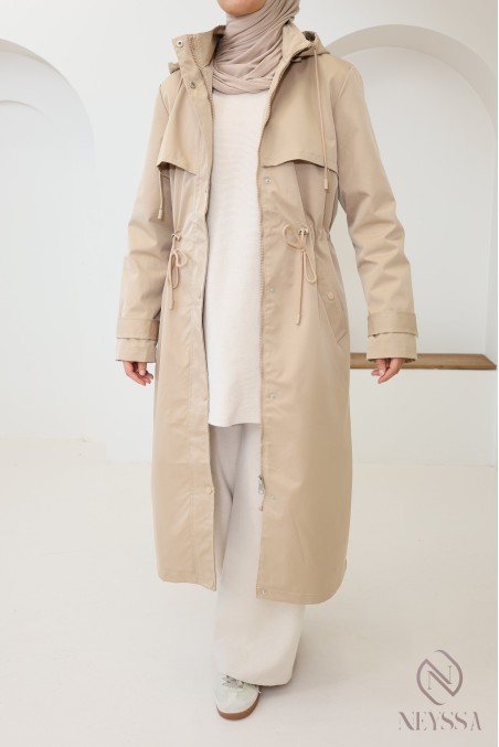 Longue parka praline à zip, tissu hydrofuge idéal lors de la pluie