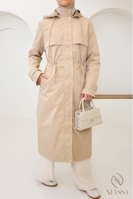 Longue parka praline à zip, tissu hydrofuge idéal lors de la pluie