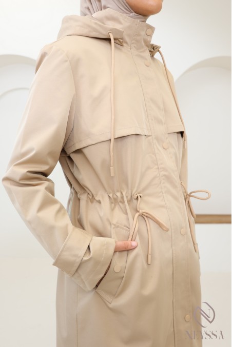 Long praline parka with zip, water-repellent, ideal for rainy days