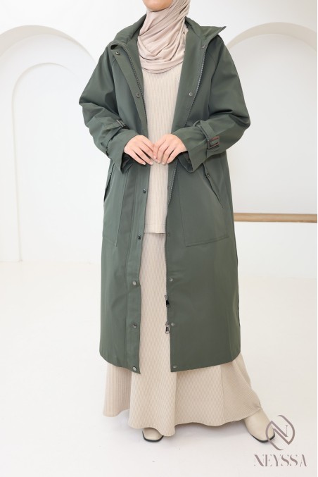 Long khaki parka-style jacket for hijabi women, with hood