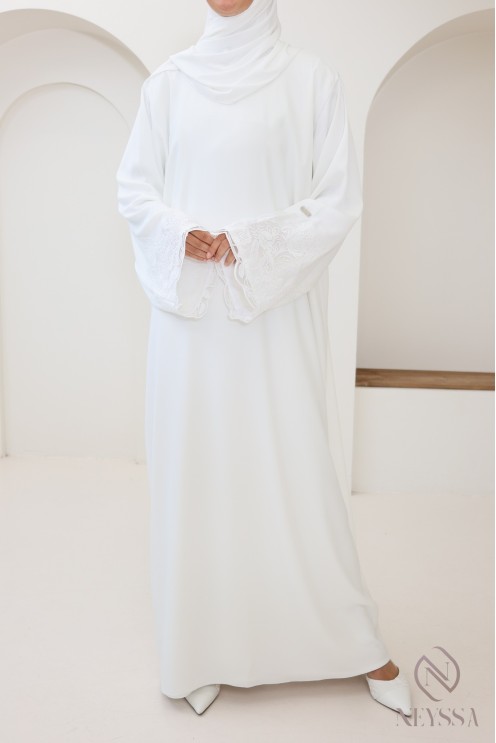 Hochzeits-Abaya Dubai, Kapuzenumhang mit Unterkleid in Nidah