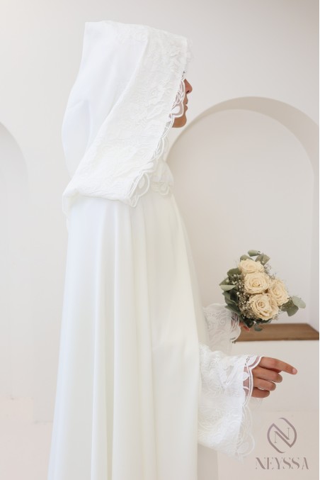 Abaya Dubai blanche pour mariée