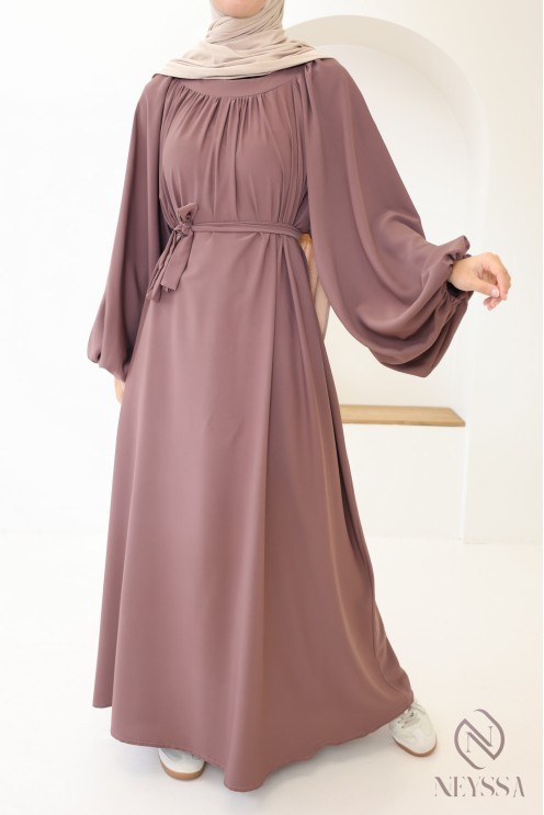 Simple flared abaya with balloon sleeves, loose fit hijabi