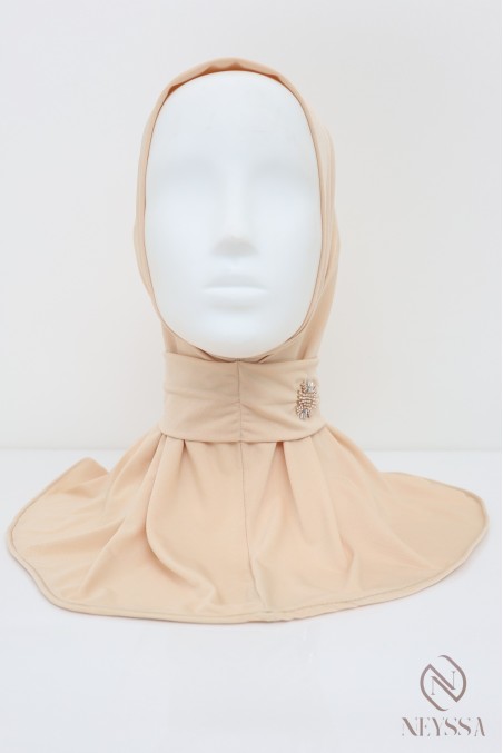 Hijab-Kapuze mit Knöpfen aus Premium-Jersey, mit Perlenmuster