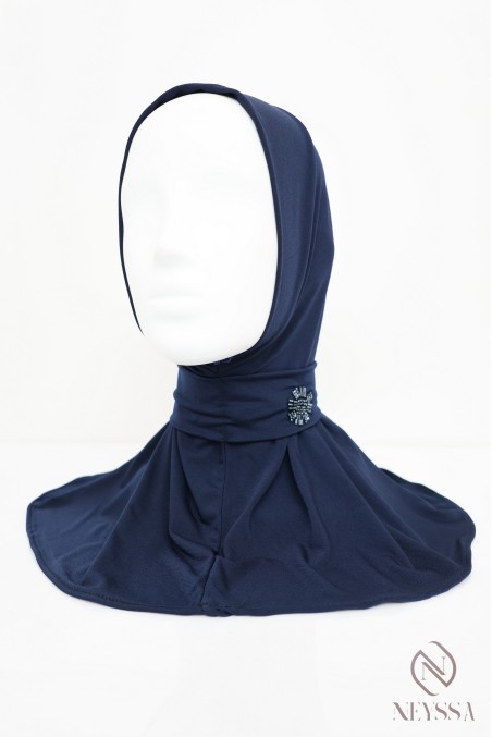 Hijab-Kapuze mit Knöpfen aus Premium-Jersey, mit Perlenmuster