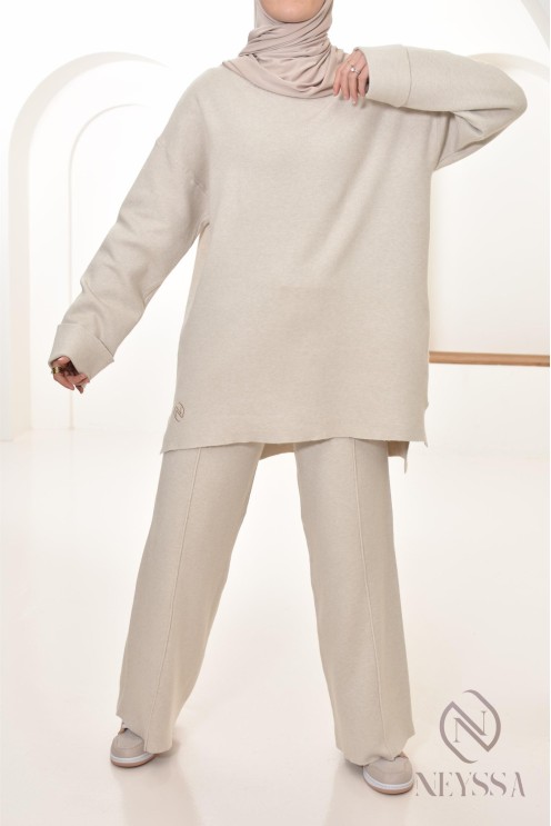 ensemble maille beige tunique et pantalon, hijabi outfit by Neyssa