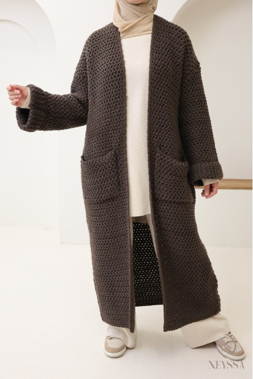 Women's long chunky knit cardigan with pockets, jilbab friendly